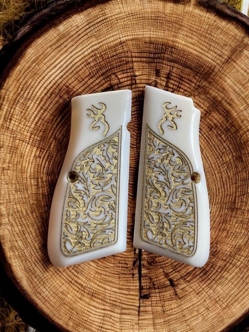 Brownig logolu yarım dekor altın yaldız işlemeli beyaz sedef kabze