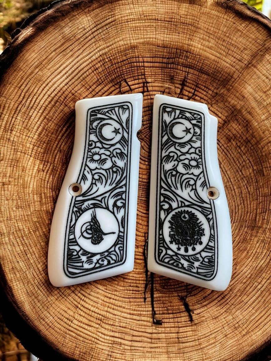 Browning ay yıldız ve osmanlı tuğrası işlemeli full dekor beyaz sedef kabze