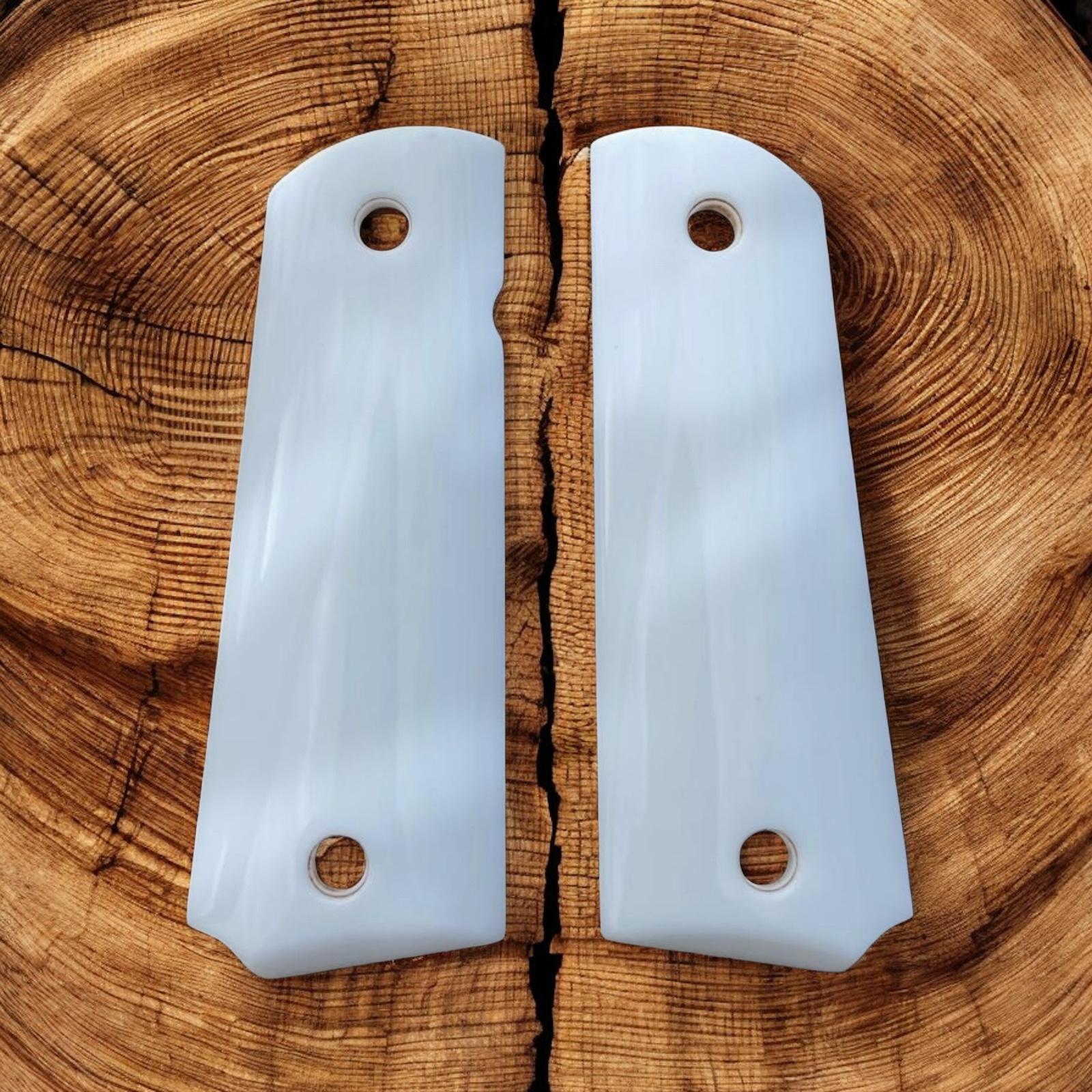 Model 1911 sade beyaz sedef kabze