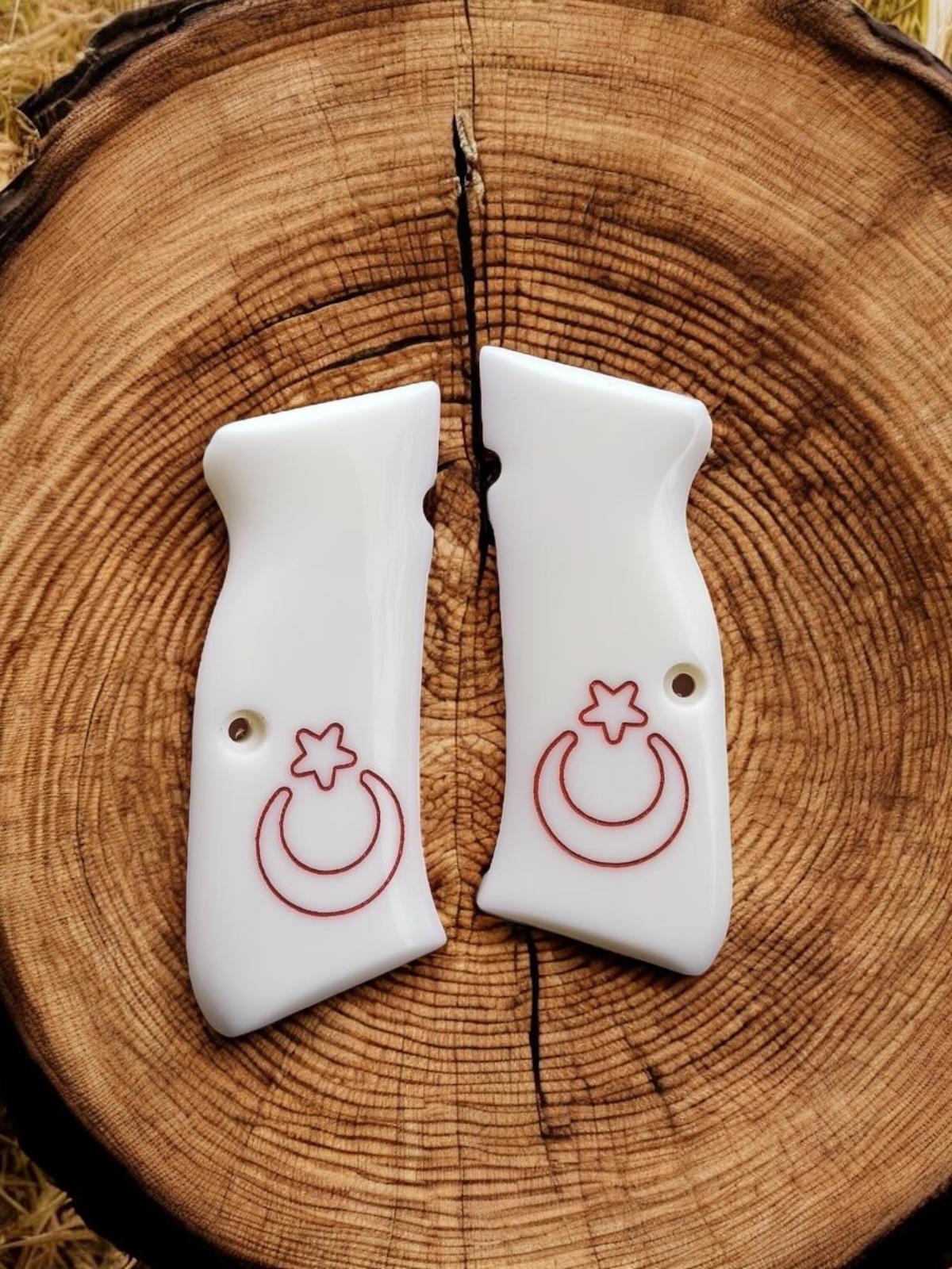 Sade ay yıldız işlemeli beyaz sedef kabze