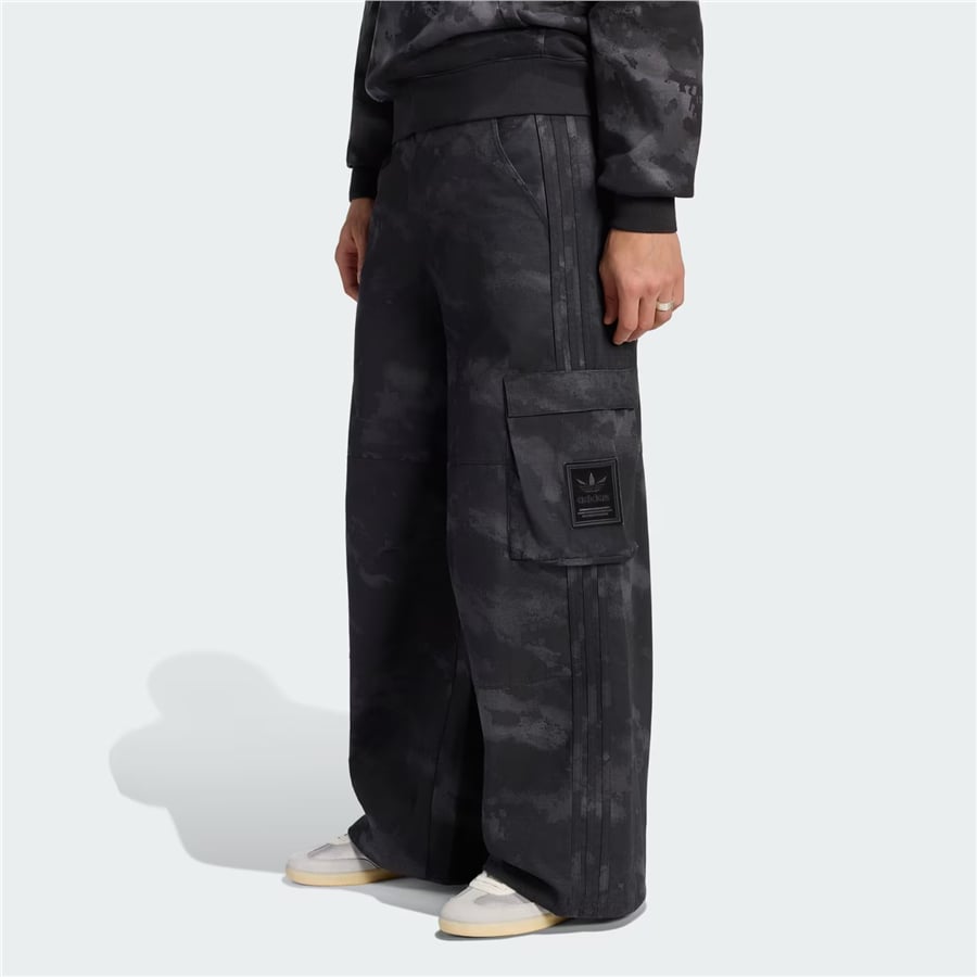 CAMO PANTS