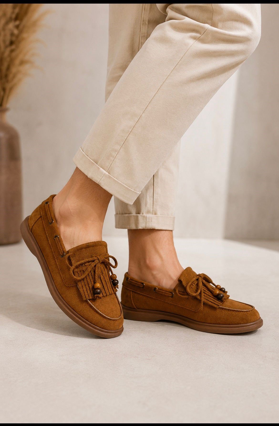 Taba Püskül ve Boncuk Detaylı Süet Kadın Loafer Ayakkabı
