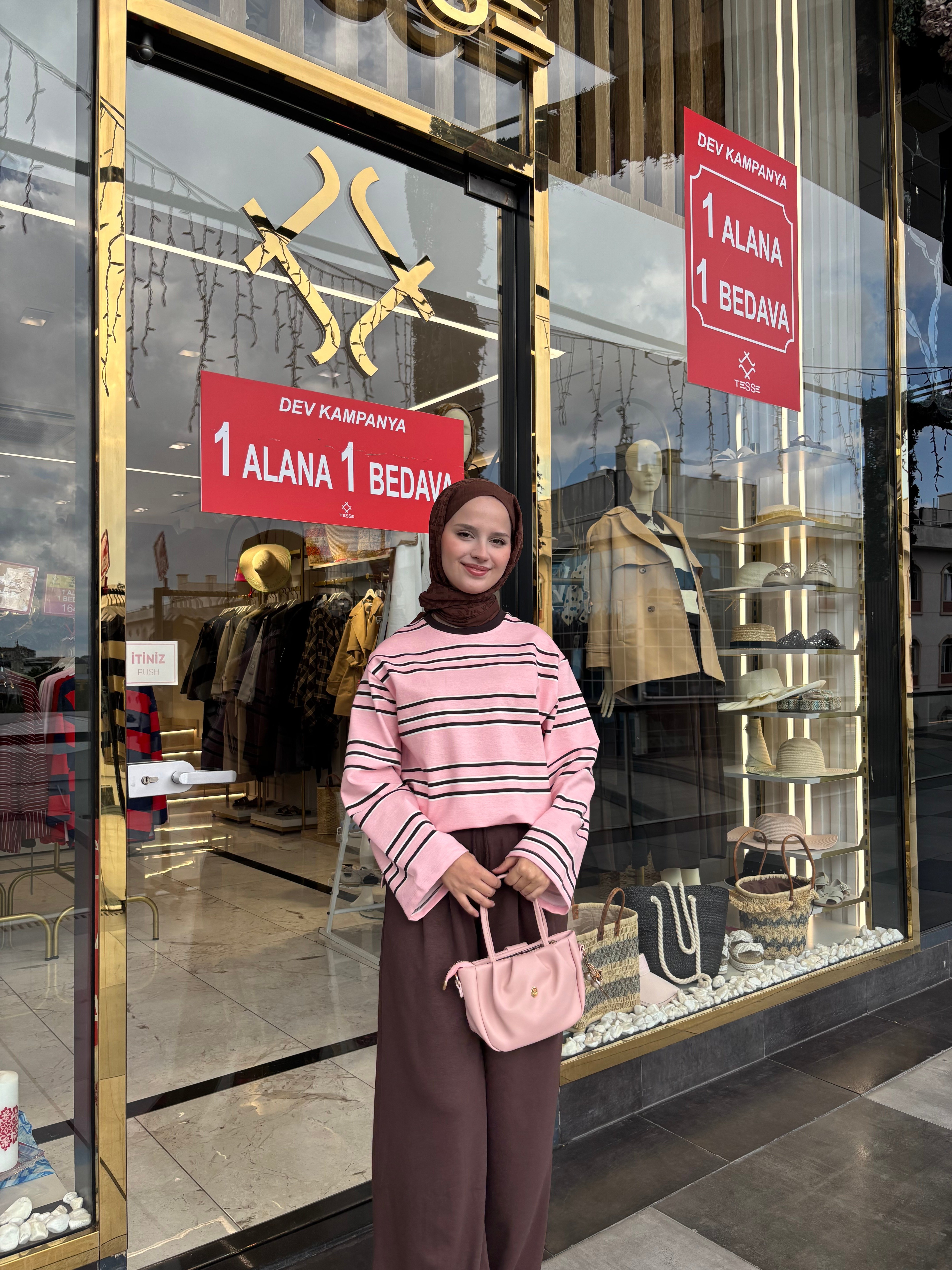 PEMBE ÇİZGİLİ SWEETSHIRT