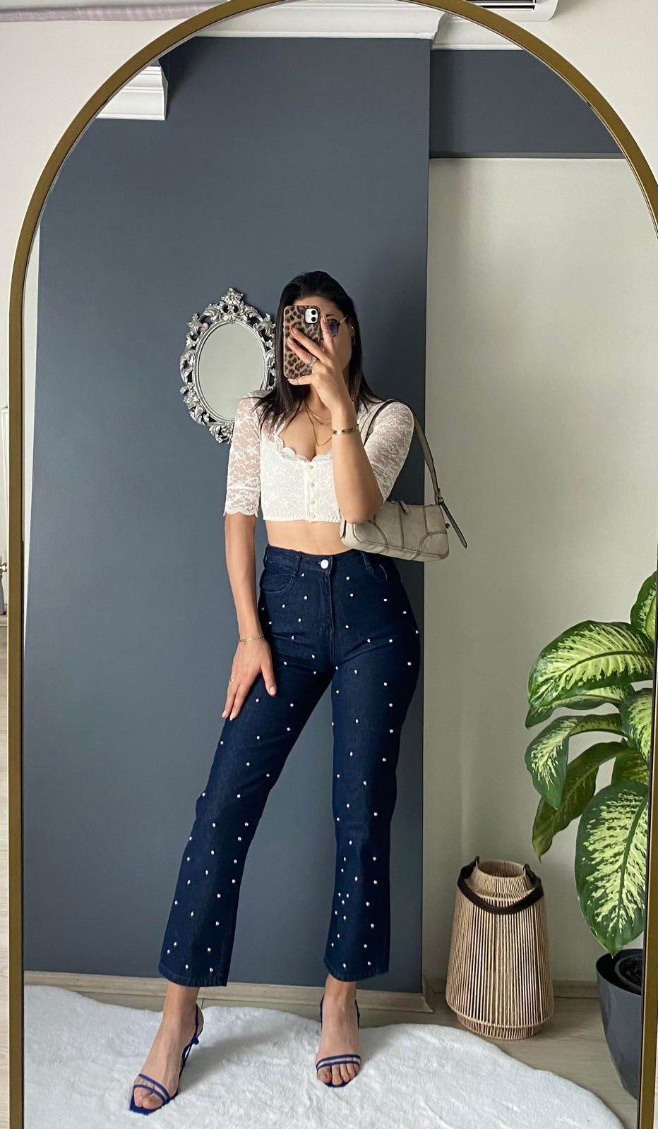 LACİVERT TAŞ DETAY JEAN