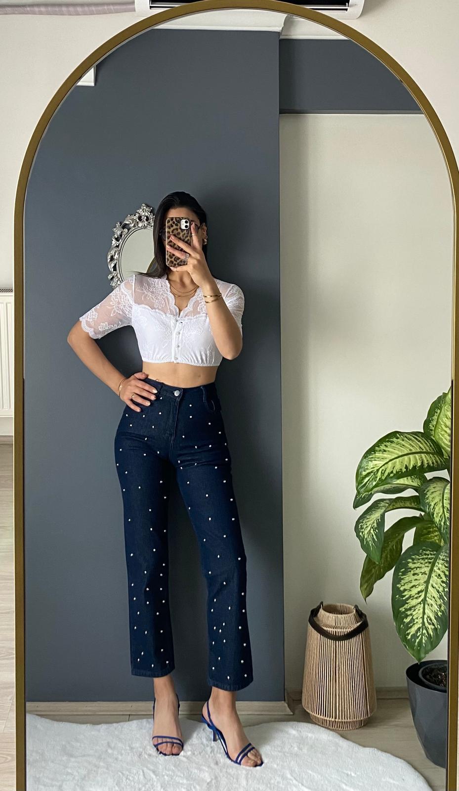 LACİVERT TAŞ DETAY JEAN