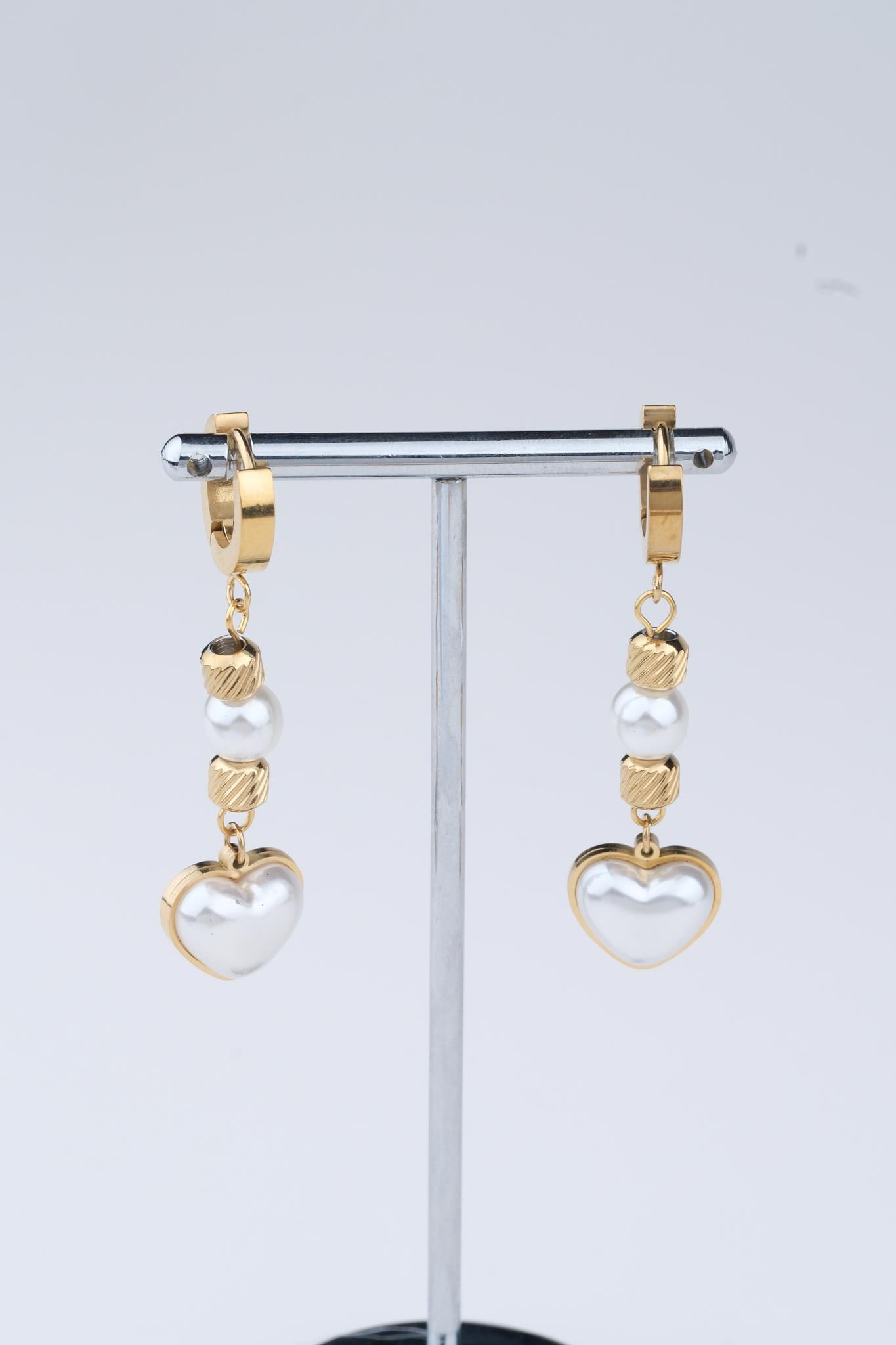 Gold Renk Sallantılı Çelik Küpe / Model 130