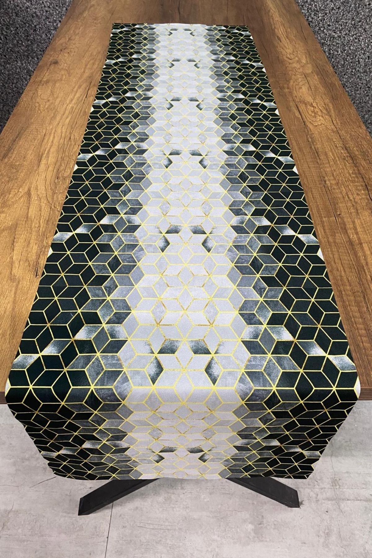 Geometrik Desenli Runner 40x140 Cm