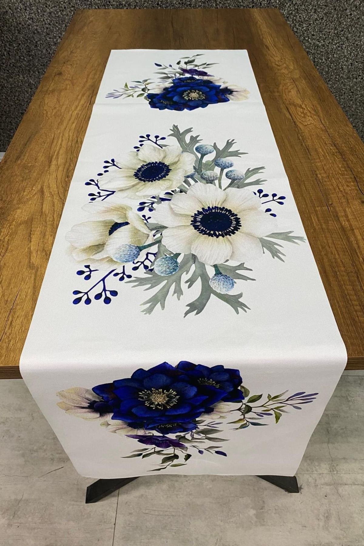 Mavi Gül Desenli Runner 40x140 Cm