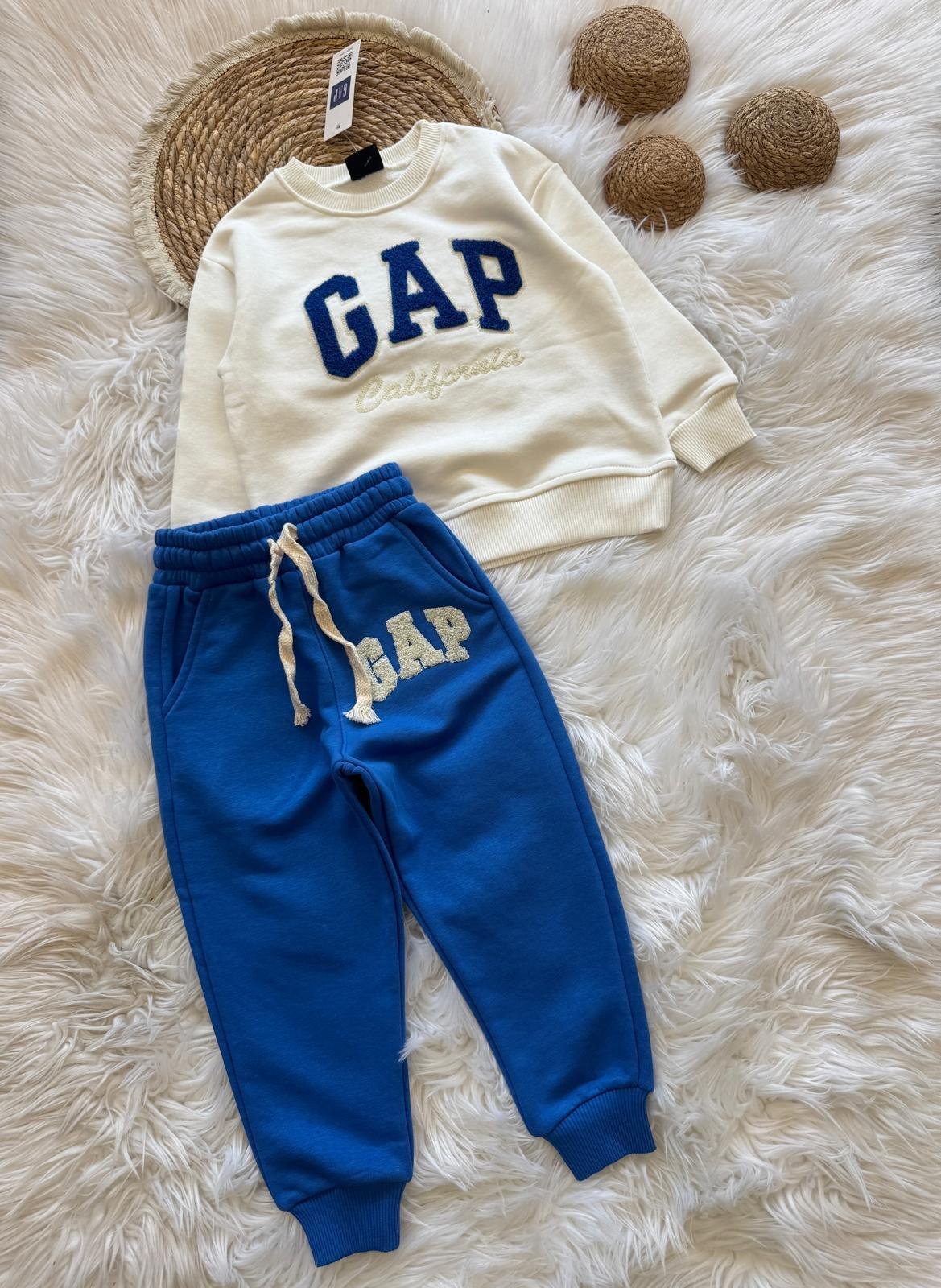 Gap Punch İşlemeli Takım Mavi