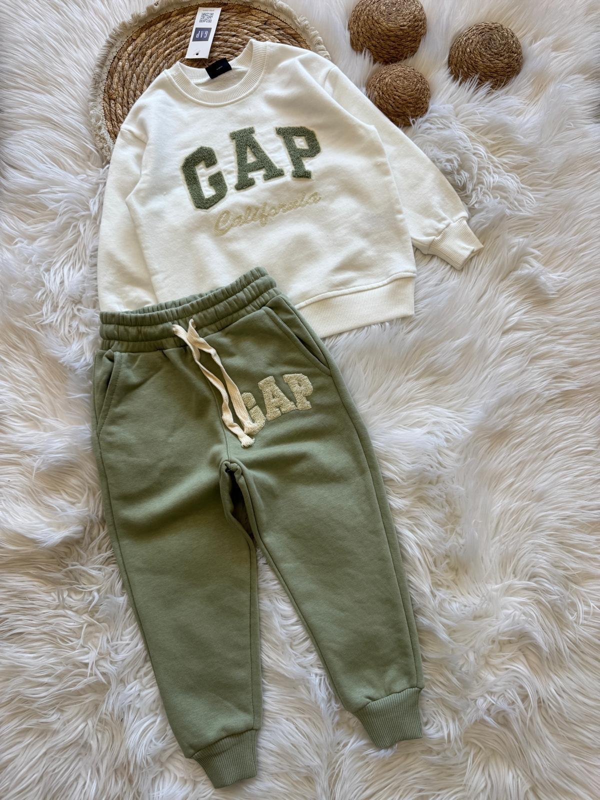 Gap Punch İşlemeli Takım Yeşil