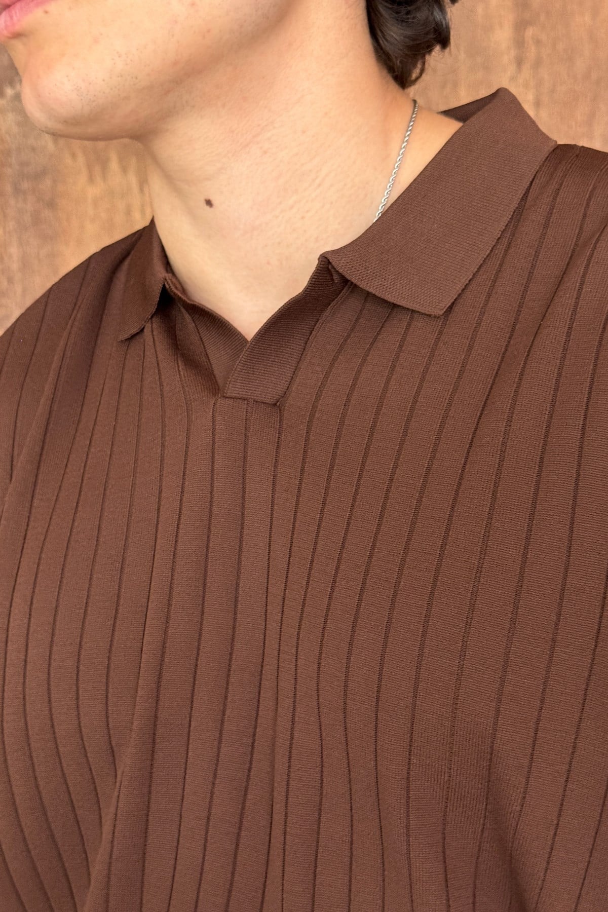 Erkek Oversize Fitilli Polo Yaka İnce Triko T-shirt Kahverengi