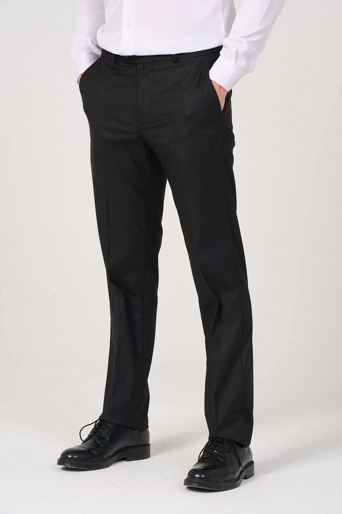 Erkek Regular Fit Kumaş Pantolon Siyah