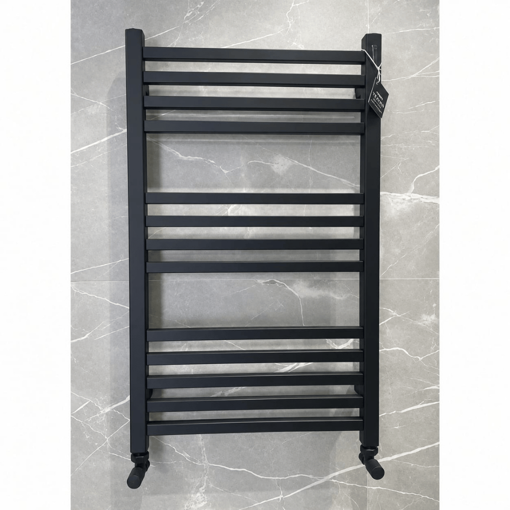Dekoratif 50x80 cm Mat Siyah Kare Profil Borulu Banyo Havlupan RadyatörDekoratif 50x70 Mat Siyah Havlupan | Modern Banyo İçin Şık ve Fonksiyonel TasarımHavlupan&Panel RadyatörBANDOLÜXERHDK002DUŞHOMEDekoratif 50x80 cm Mat Siyah Kare Profil Borulu Banyo Havlupan Radyatör