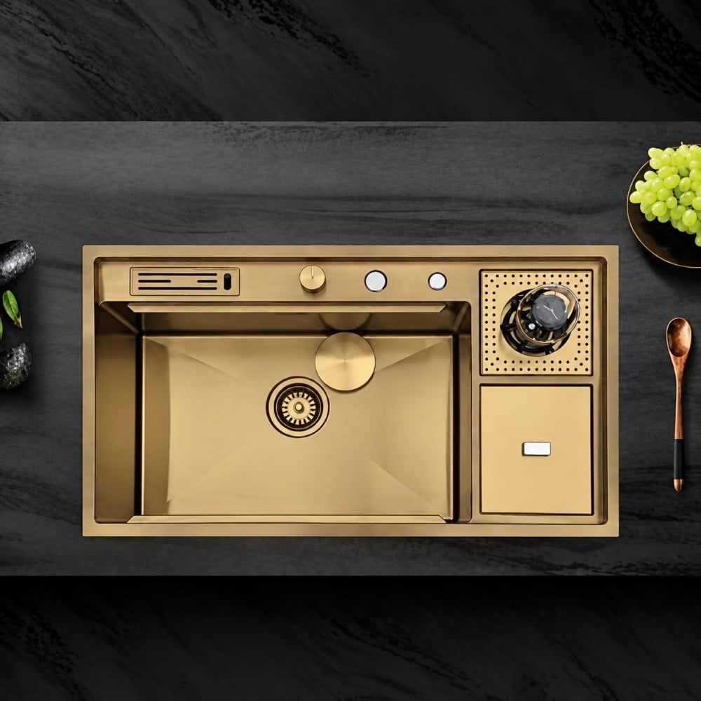 Verona El Yapımı PVD Eviye Seti 85x48 cm Altın (Gold) | Premium Çalışma İstasyonu Mutfak EvyesiVerona El Yapımı PVD Eviye Seti 85x48 Gold | Akıllı ve Premium Mutfak EvyesiAkıllı Teknolojik EviyelerMase ModeSNST0032DUŞHOMEVerona El Yapımı PVD Eviye Seti 85x48 cm Altın (Gold) | Premium Çalışma İstasyonu Mutfak Evyesi