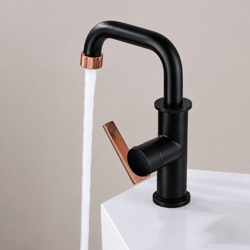 Wing Mat Siyah - Bakır / Rose Gold Çift Renkli Lavabo BataryasıWing Lavabo Bataryası Matt Black & Rose Gold | Premium Tasarım Banyo BataryasıArmatür&BataryaMase ModeLBMS0031DUŞHOMEWing Mat Siyah - Bakır / Rose Gold Çift Renkli Lavabo Bataryası