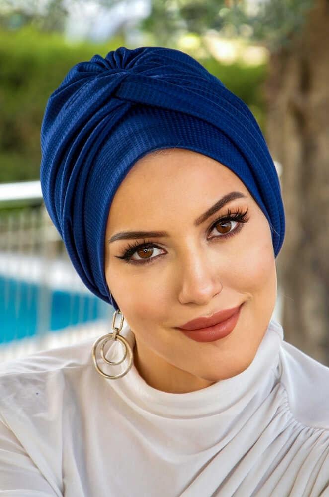 Açık Lacivert Burgu Detaylı Bone