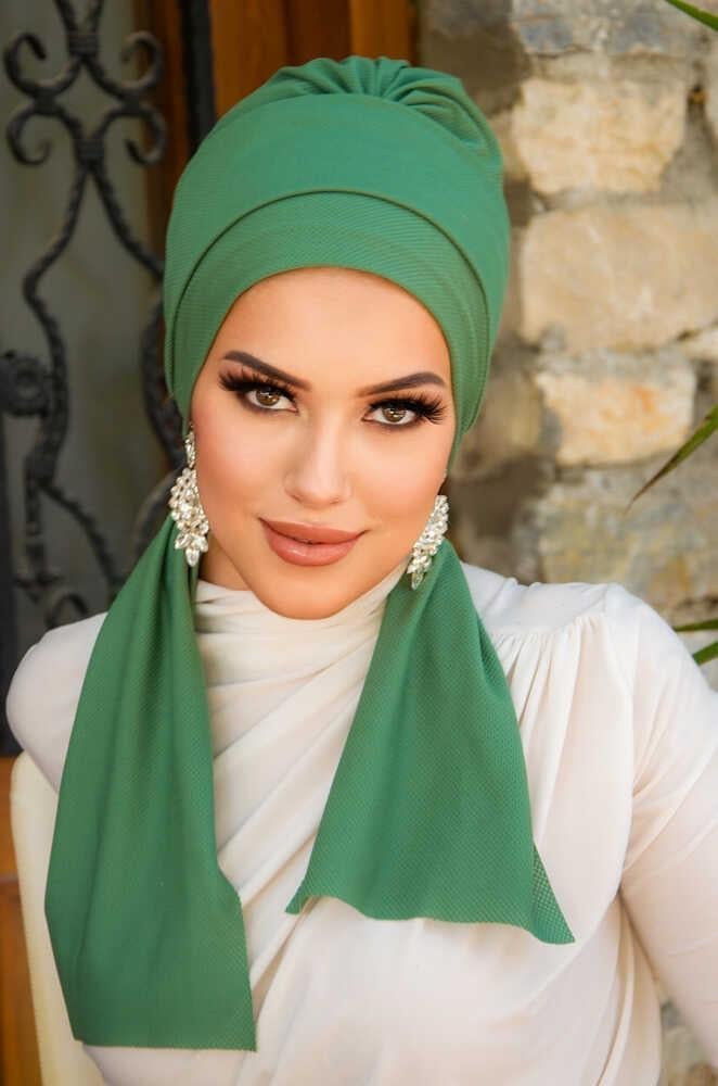 Bahar Yeşili Atkılı Bone