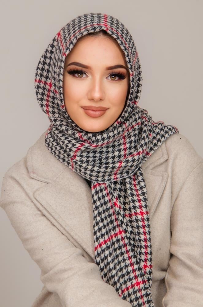 Beyaz Kapitone Hazır Eşarp