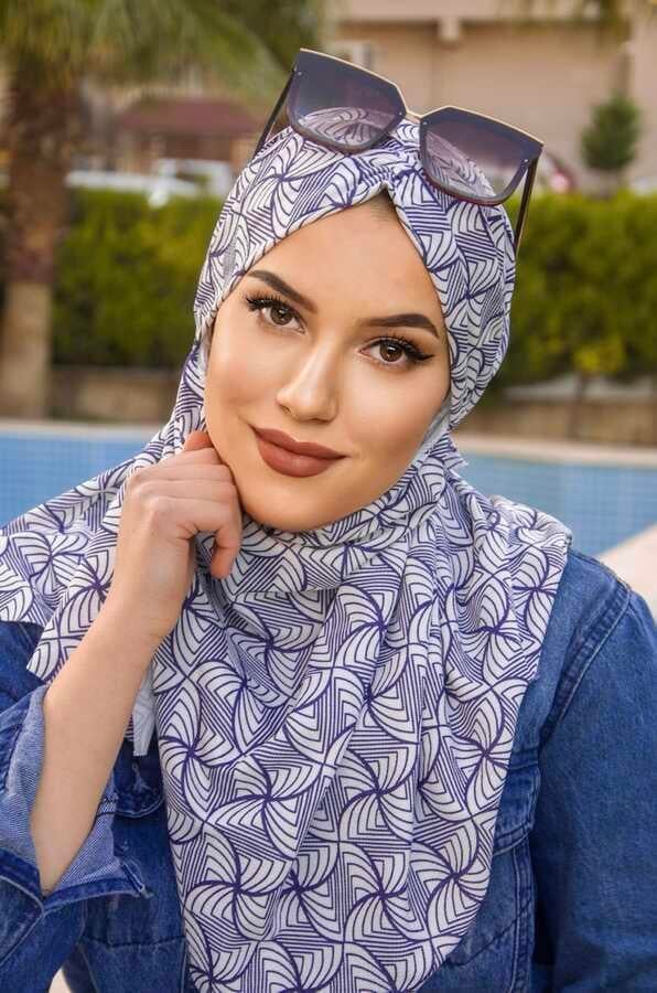 Beyaz Lacivert Desenli Hazır Şal Eşarp