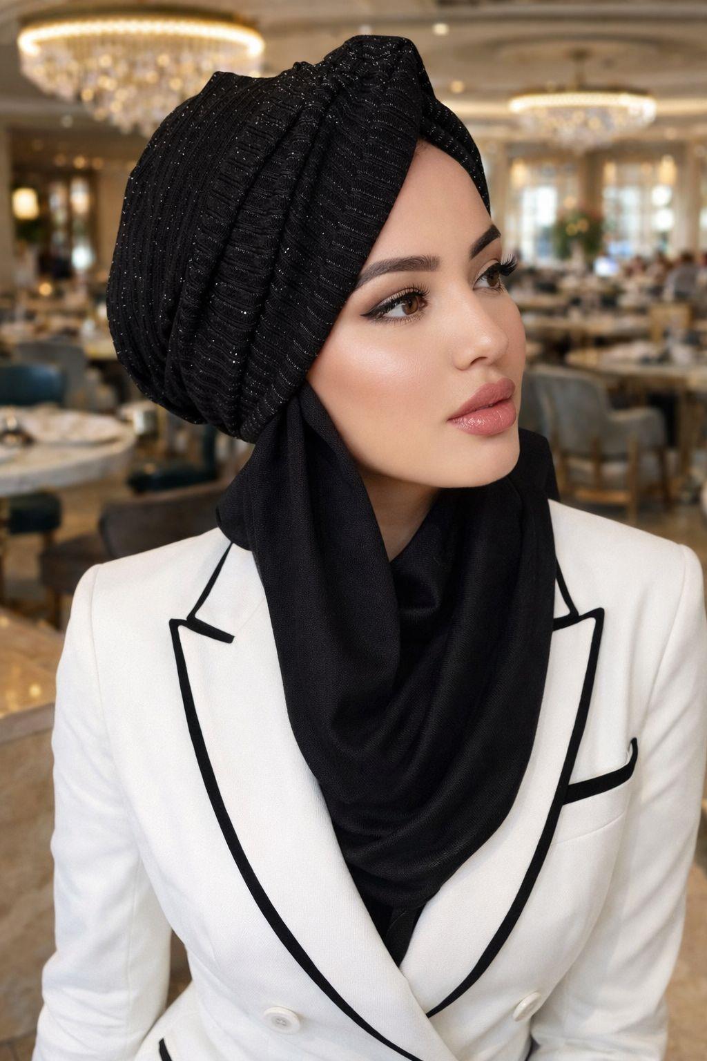 Beyaz Renkli Papatya Burgu Düğüm Bone