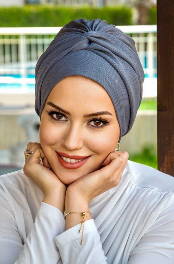 Gri Burgu Detaylı Bone