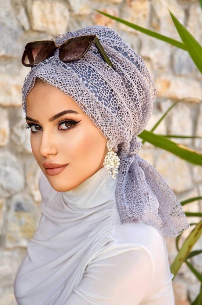 Gri Dantel Tokalı Bone