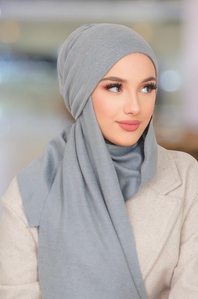 Gri Triko Kelebek Bone Şal