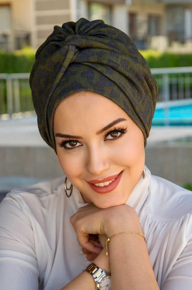 Haki Desenli Burgu Detaylı Bone