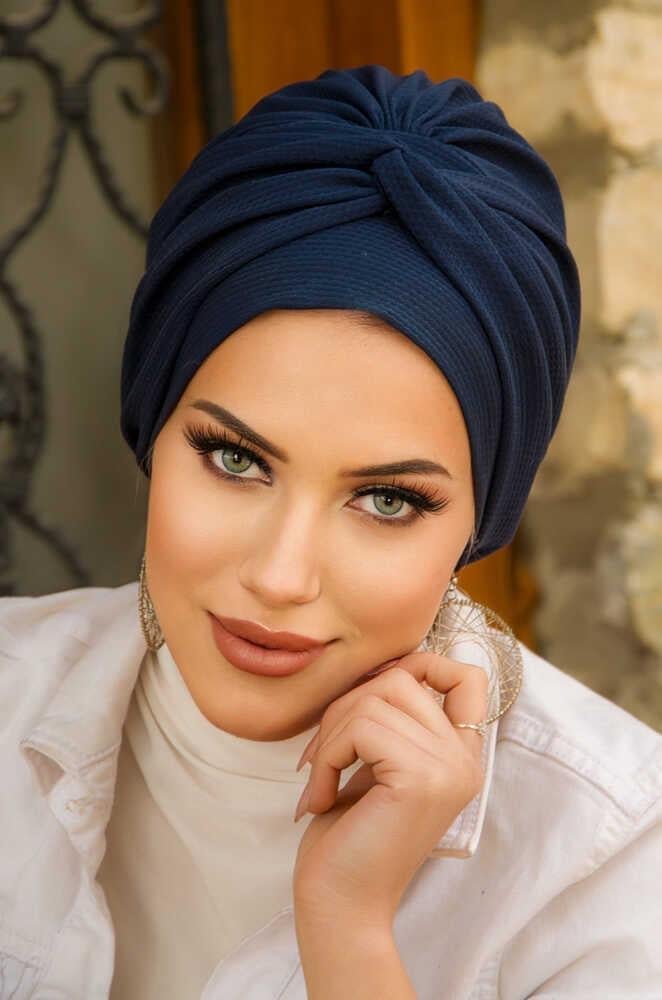 Lacivert Burgu Detaylı Bone