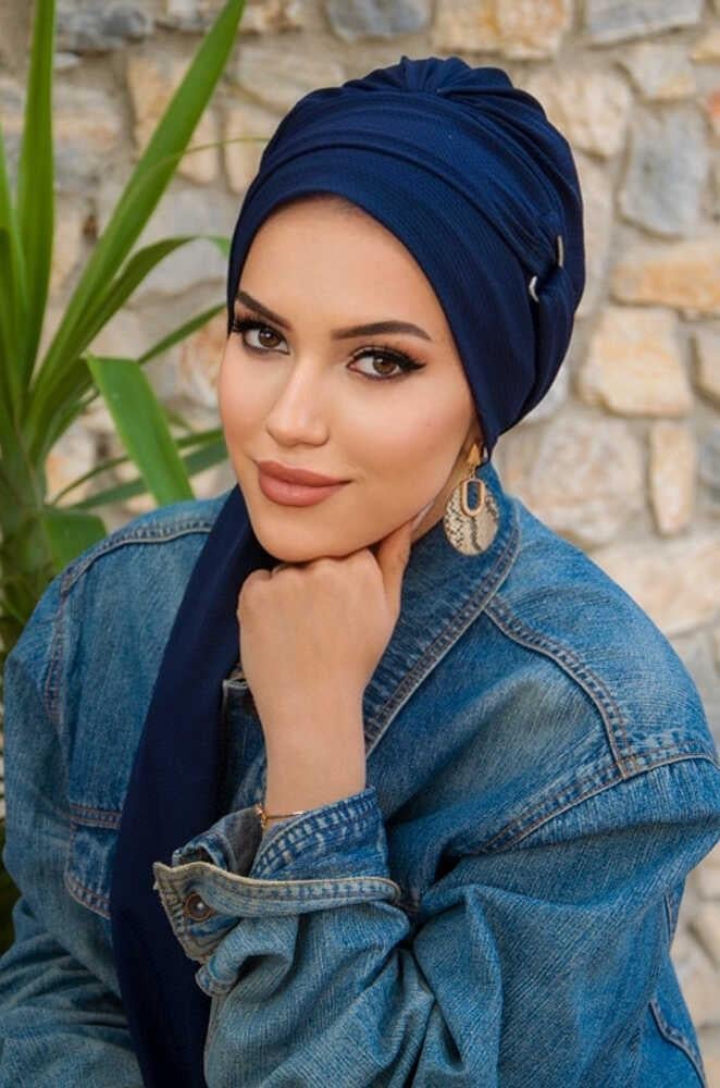 Lacivert Toka Detaylı Atkılı Bone