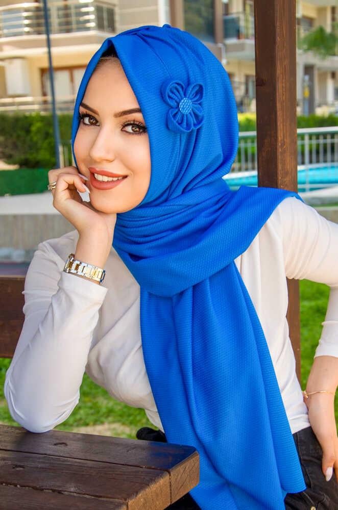 Saks Mavi Çiçekli Pratik Şal