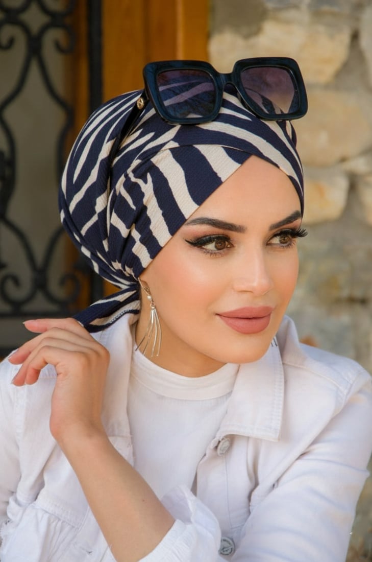 Siyah Degrade Çapraz Bone