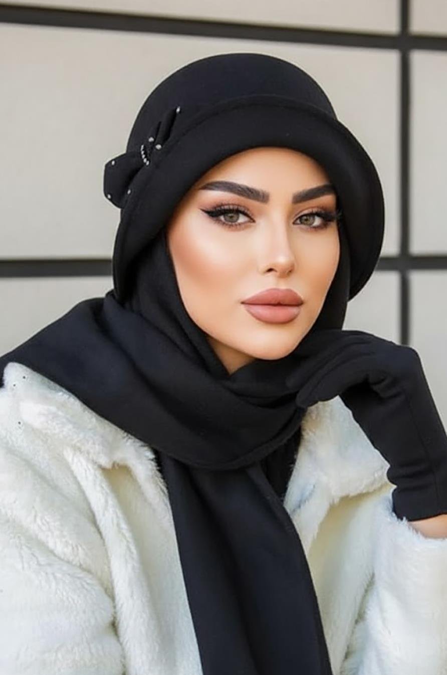 Siyah Taşlı Aksesuarlı Vintage Şapka