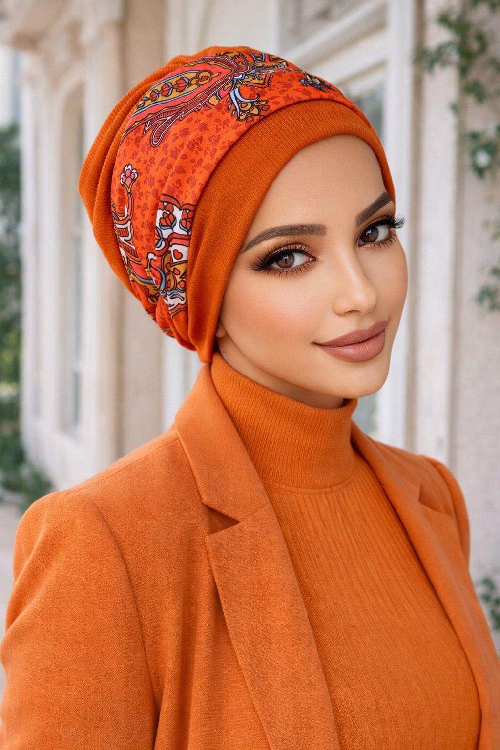 Taba Çizgi Desenli Bantlı Bone