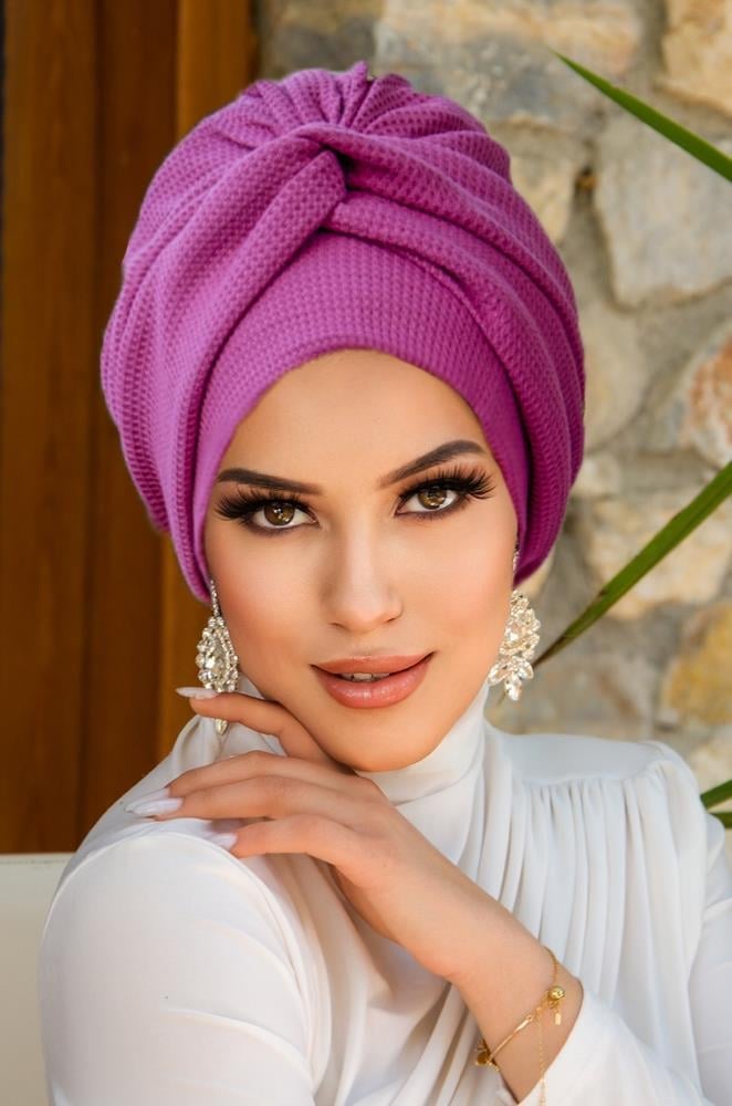 Vişne Burgu Detaylı Bone