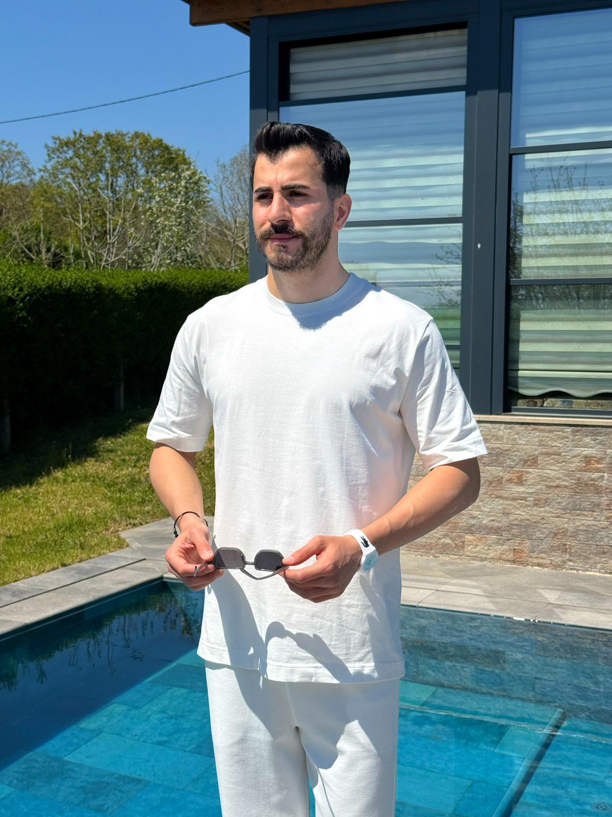 Beyaz Yazlık Basic Oversize T-Shirt