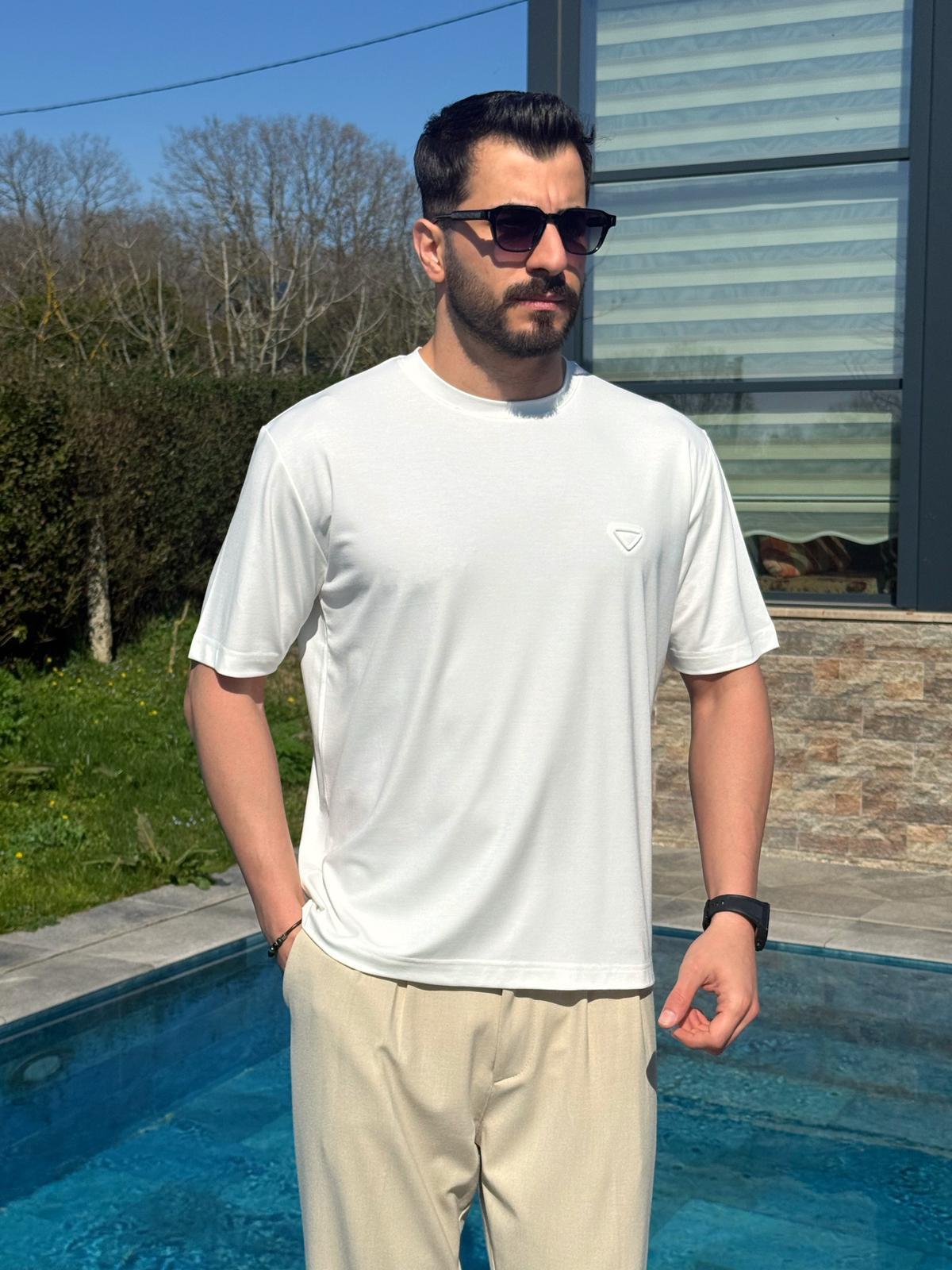 Beyaz Yazlık Zarif Tensel T-Shirt