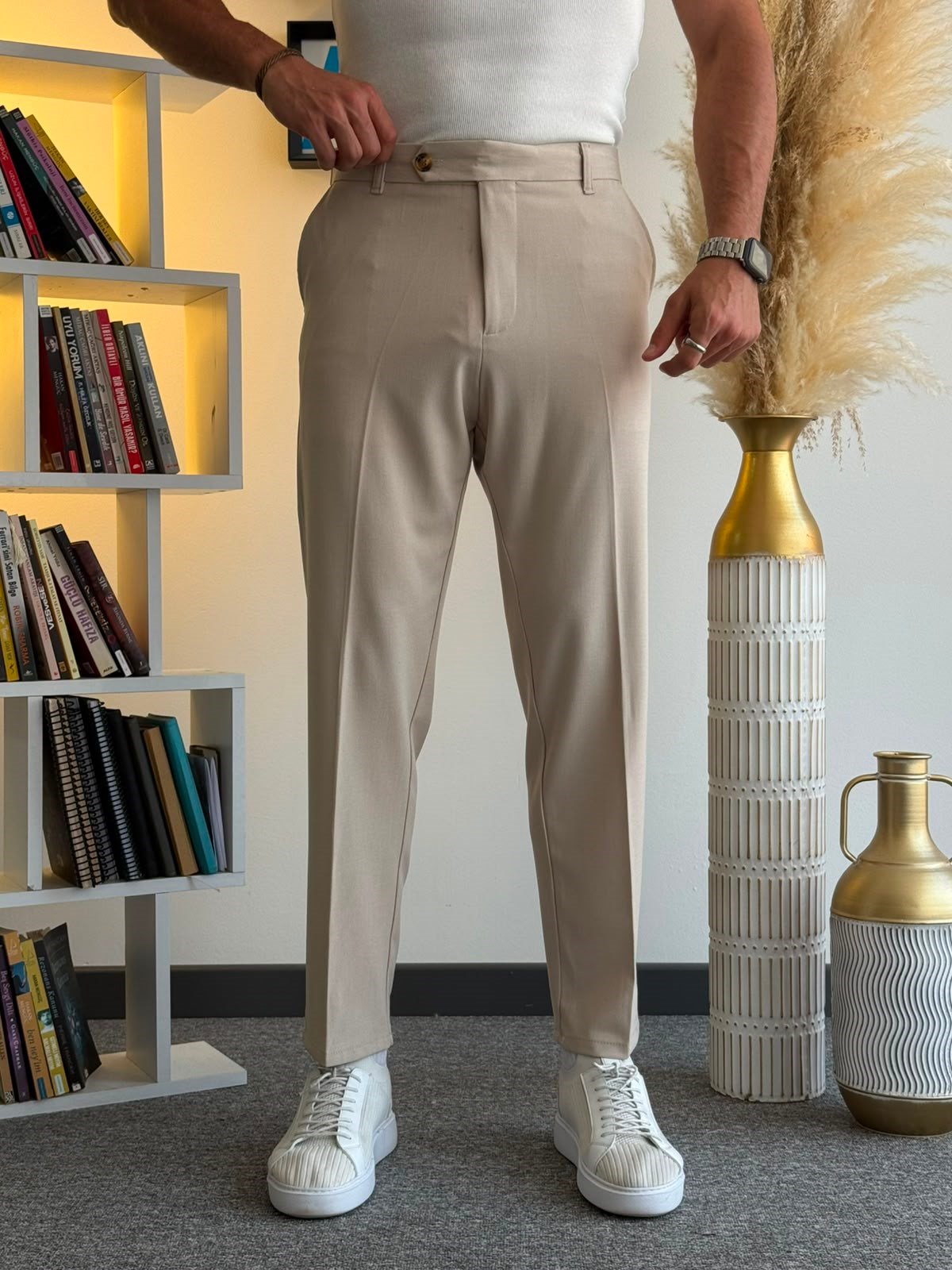 Krem Regular Kesim Kumaş Pantolon