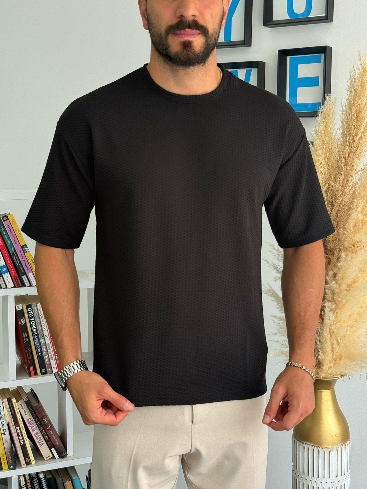 Siyah Dokulu Basic Yazlık Tişört