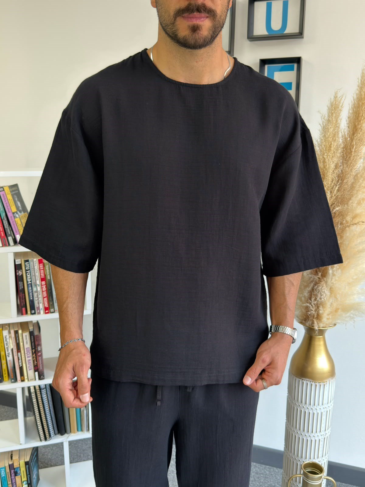 Siyah Müslin Kumaş Fakir Kol Oversize T-Shirt