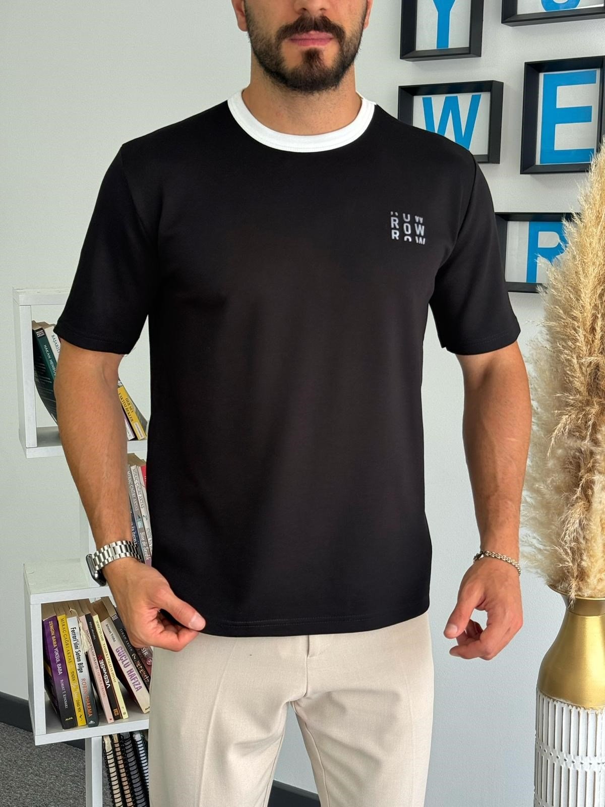 Siyah ROW Nakışlı Tam Kalıp Bisiklet Yaka T-Shirt