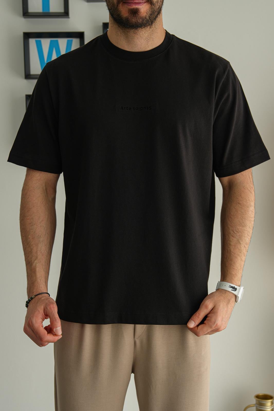 Siyah Yazlık Minimal Nakışlı Premium Basic T-Shirt