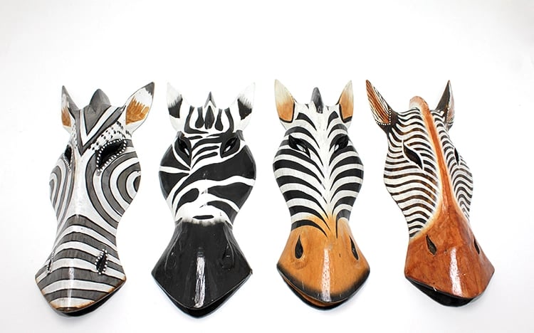 Ahşap Duvara Asmalı 30 cm Zebra Maske