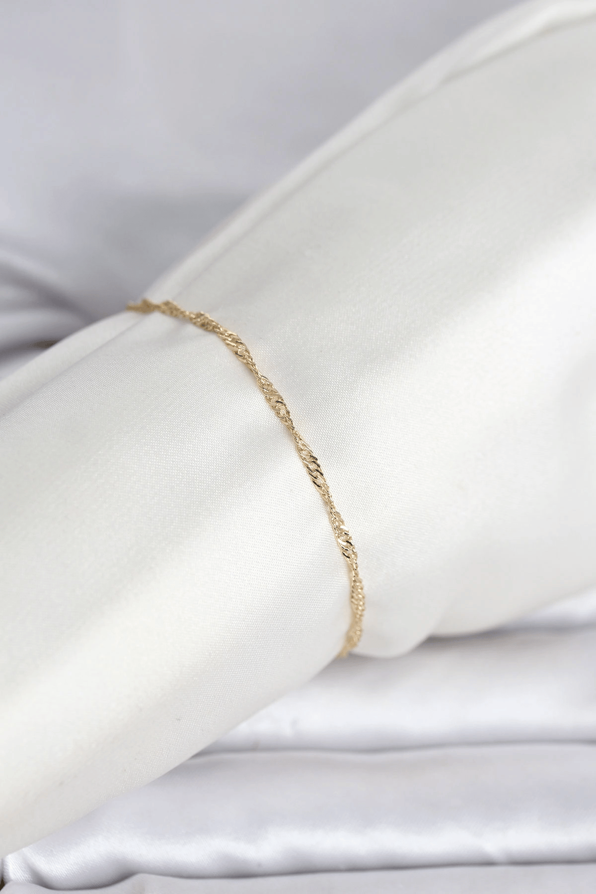 CM 14K Gold Renk Ezme Burgu Zincir Model Kadın Bileklik