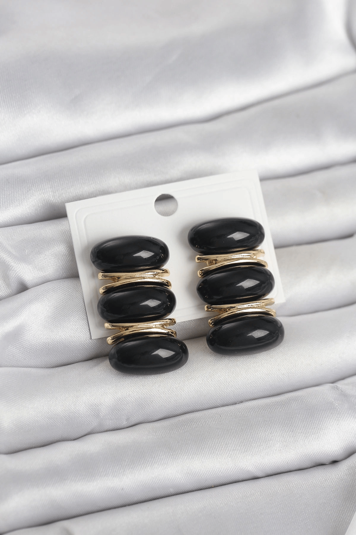 Siyah Vintage Model Gold Renk Kadın Küpe