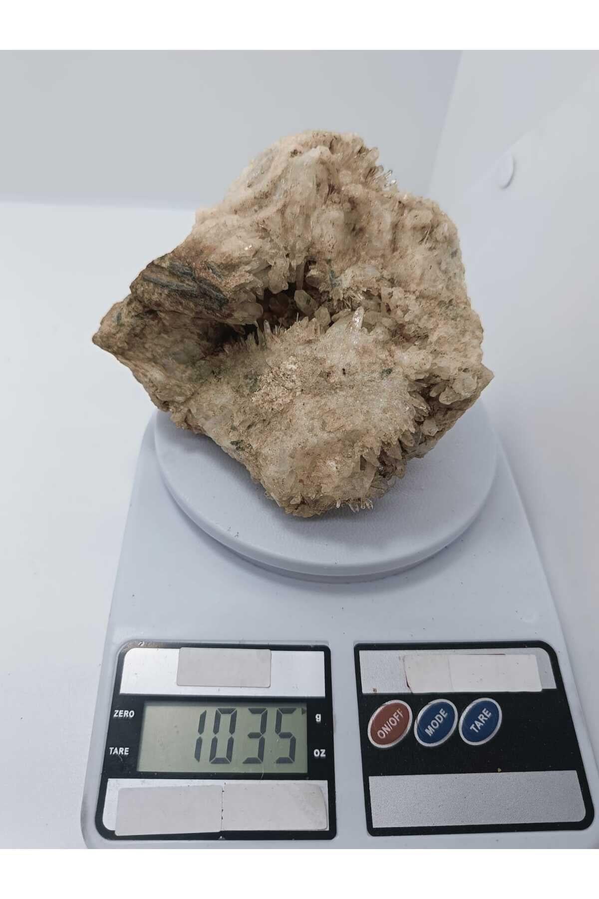 Doğa Harikası Olan Epidotlu Kuvars Doğaltaş Kütle