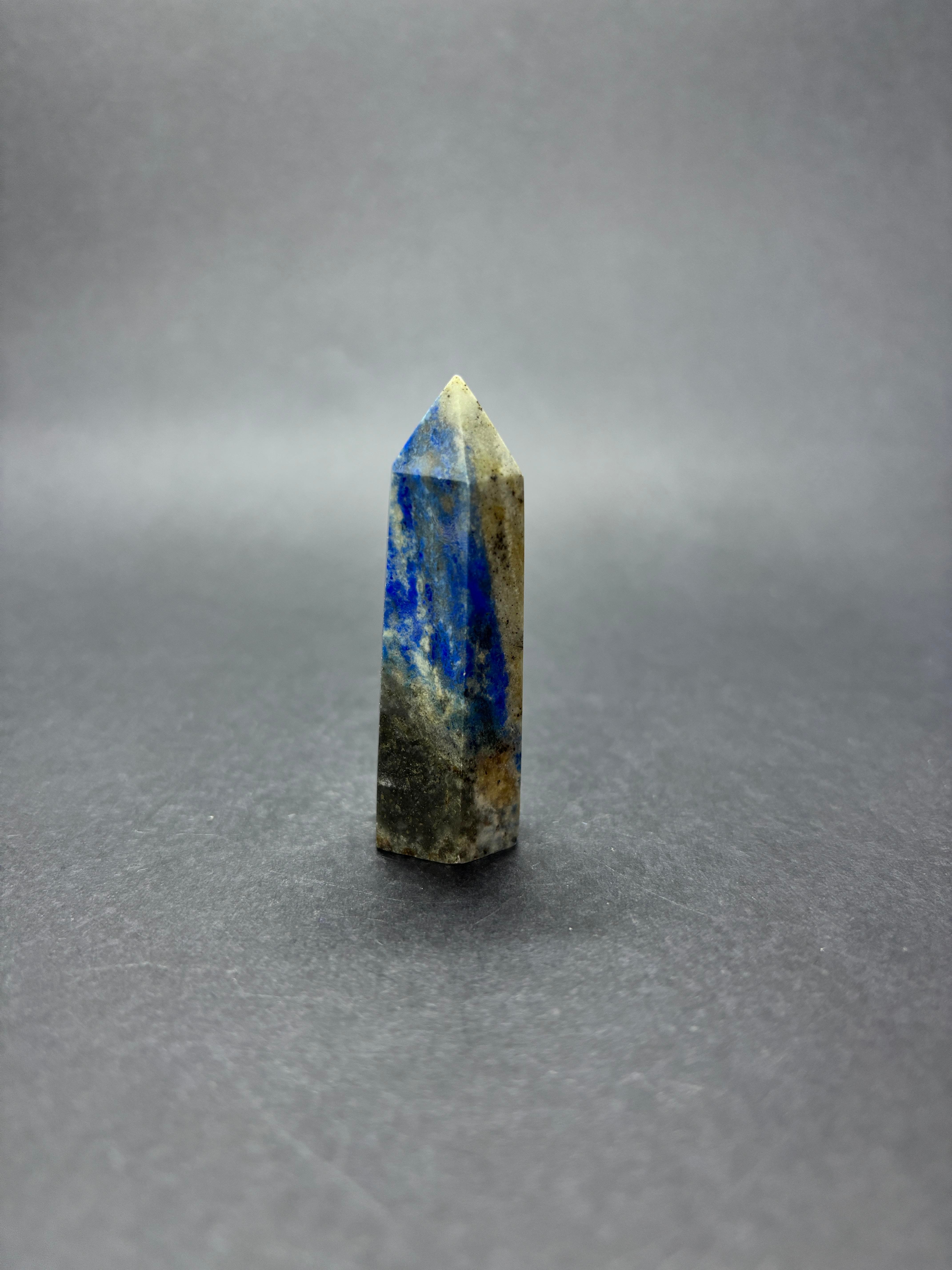 LAPİS LAZULİ KULE DOĞALTAŞ