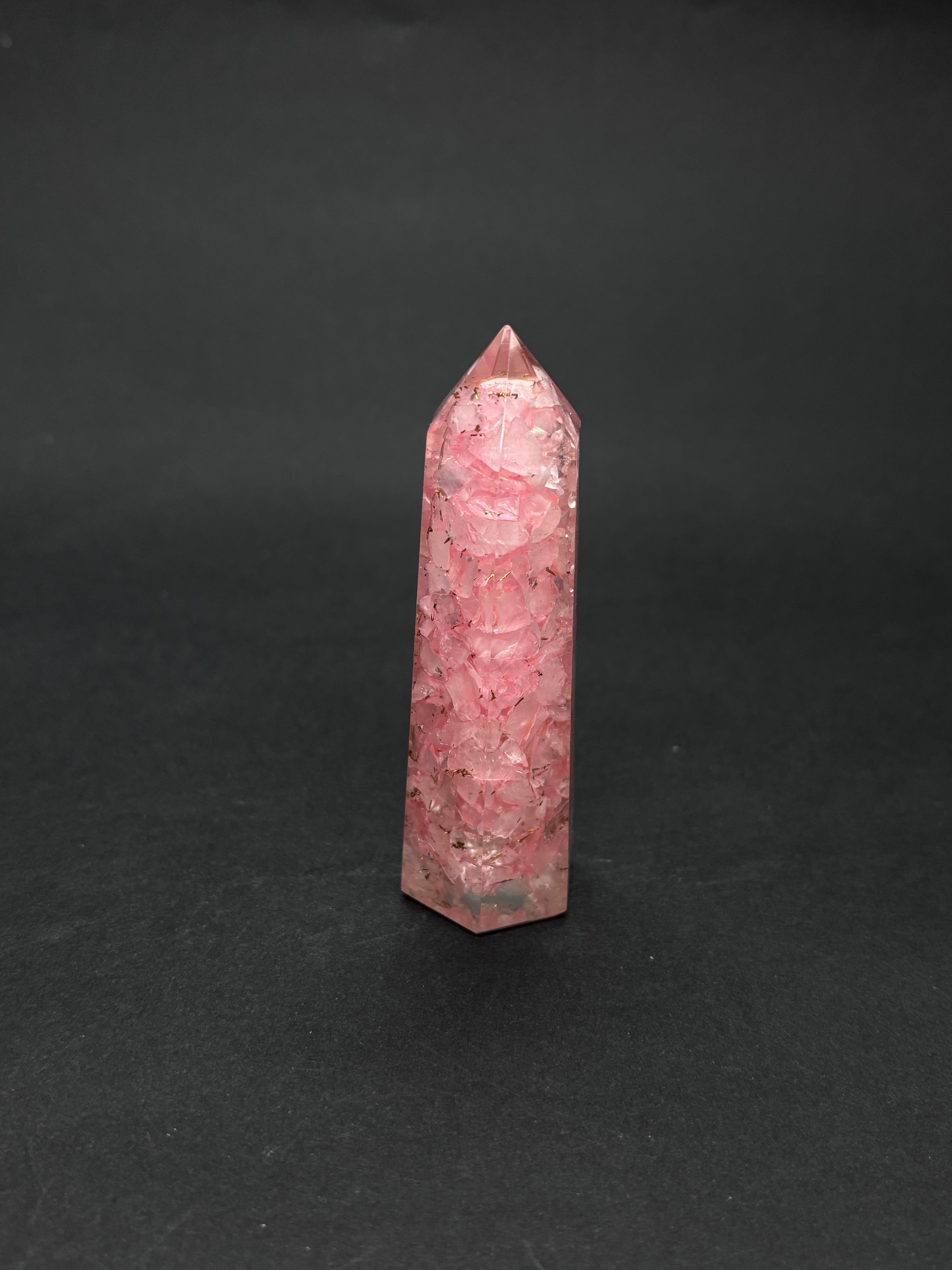 PEMBE KUVARS ORGONİT KULE