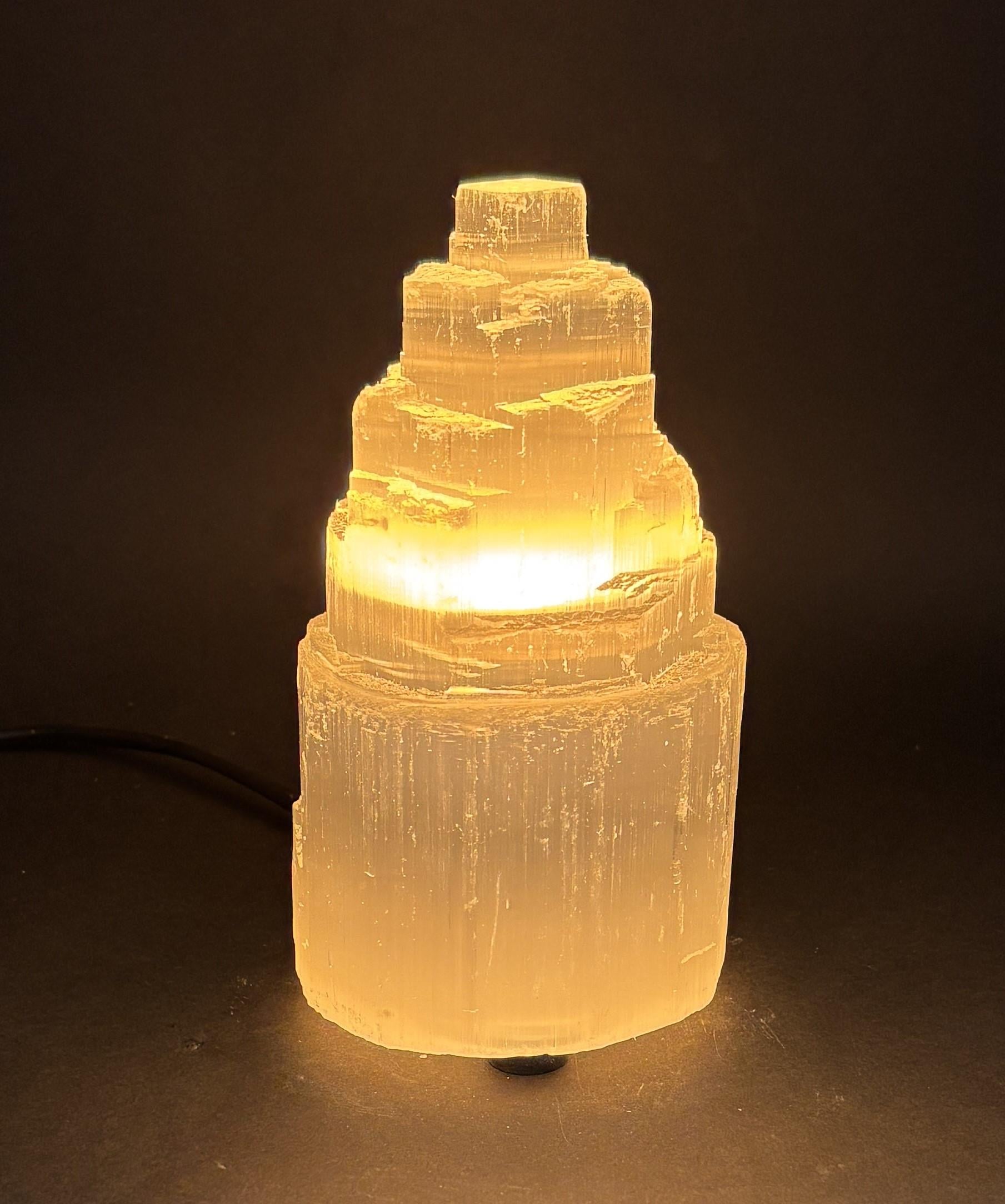 SELENİT DOĞALTAŞ NATUREL KULE LAMBA 15CM