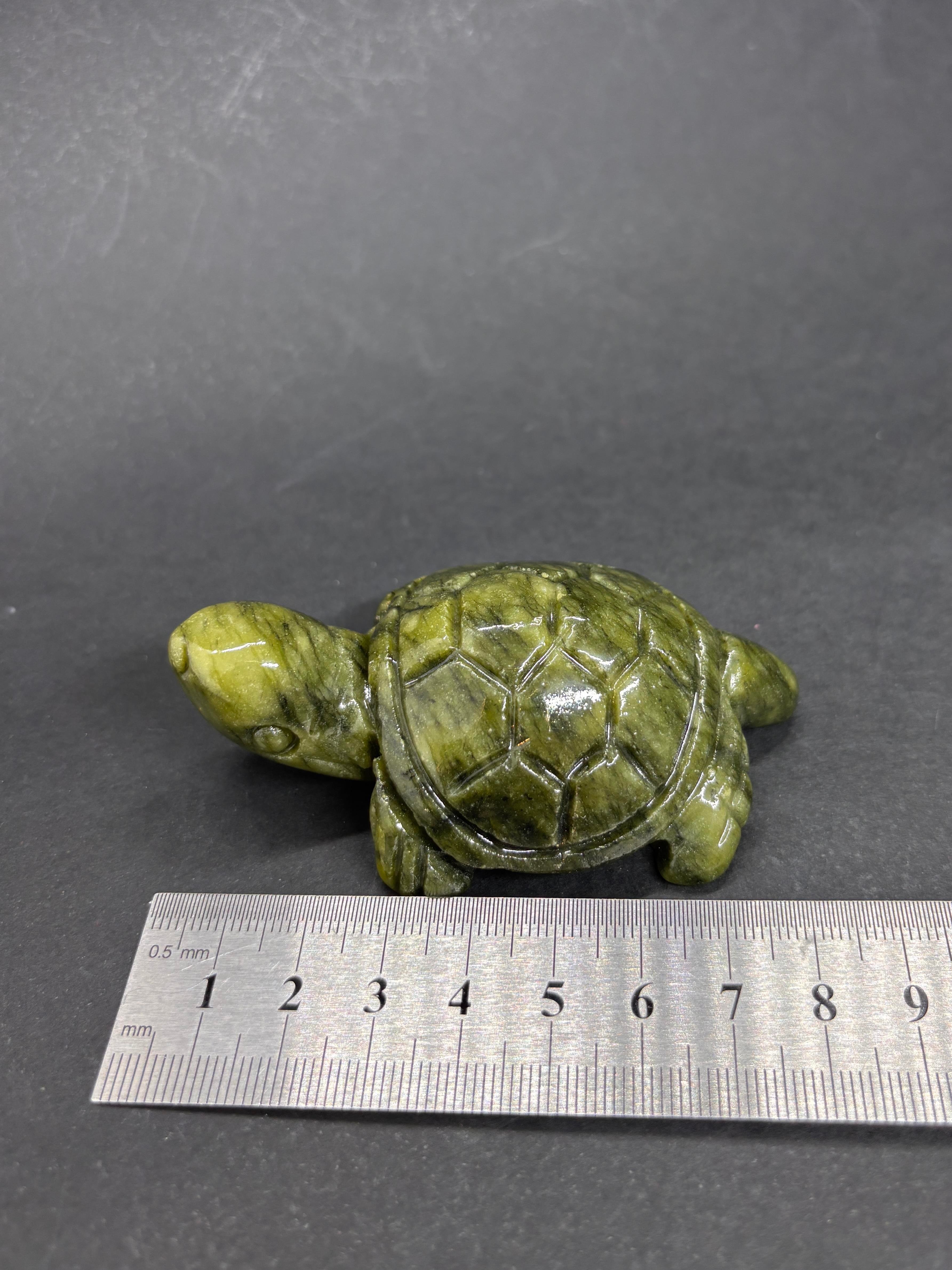 Yeşim Doğaltaş Fengshui Kamplumbağa 6 cm